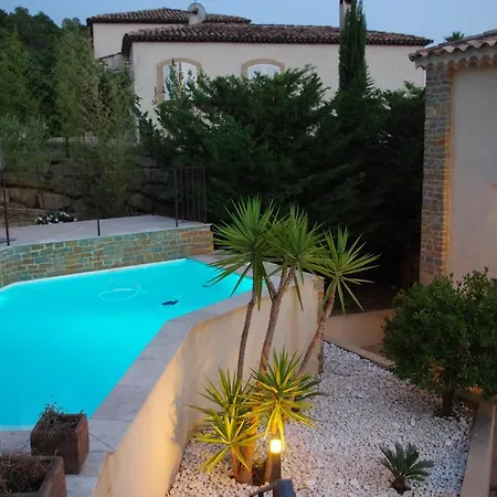 Le Patio Bed & Breakfast